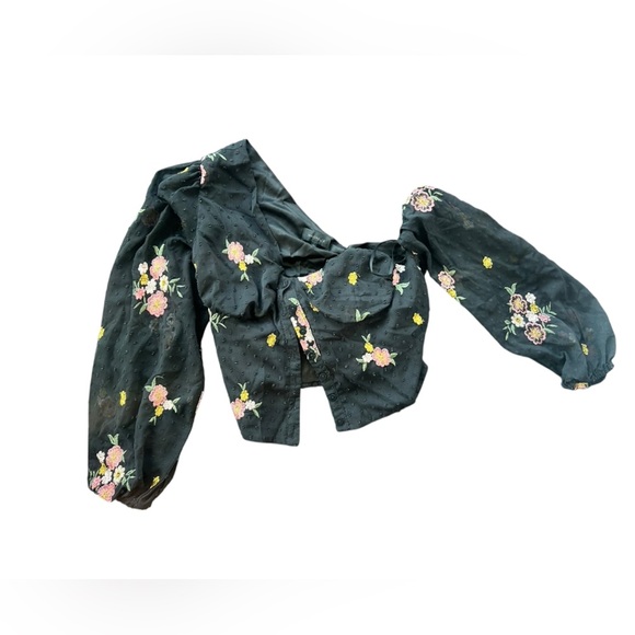 Majorelle Aileen Top in Black Dot Floral Off Shoulder Embroidered size Medium - Picture 3 of 9